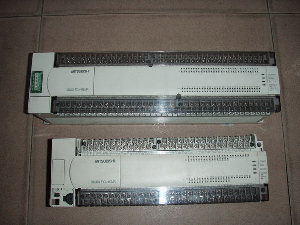 PLC FX2N-128MR-001