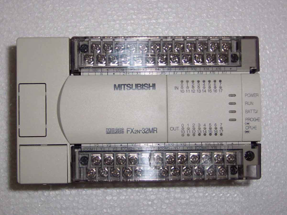 PLC FX2N-32MR-001